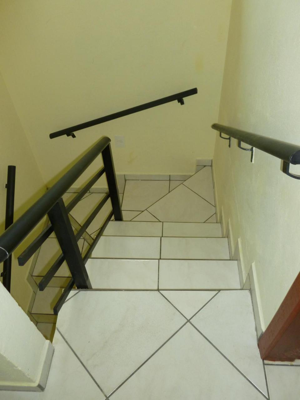 Apartamento 12 - Bombinhas - 200 Metros Da Praia Esterno foto