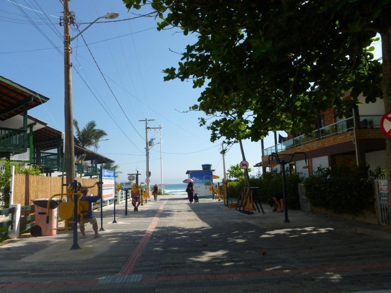 Apartamento 12 - Bombinhas - 200 Metros Da Praia Esterno foto